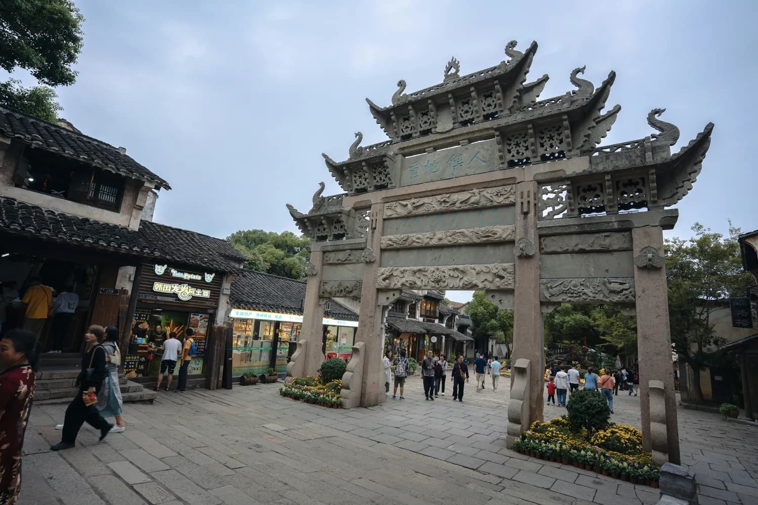 《黑神话：悟空》爆红，福州屏山祖殿成打卡圣地！