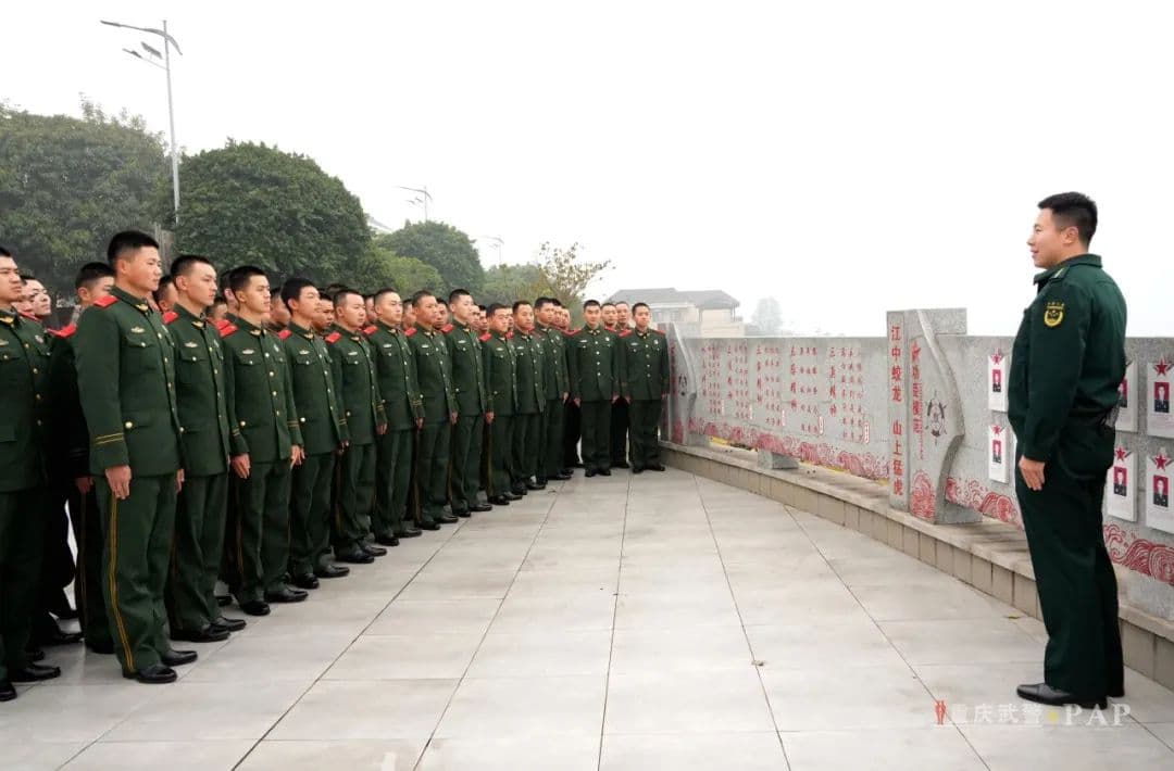 新兵下队第一课：在武警重庆总队船艇支队扬帆起航