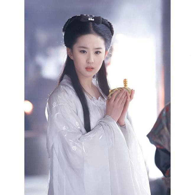 神雕侠侣中的小龙女，最后是怎样死的？灭绝师太说出了其中的真相