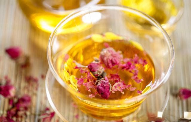 玫瑰花茶用开水泡还是温水泡？可以泡几次茶？分享正确泡法和禁忌
