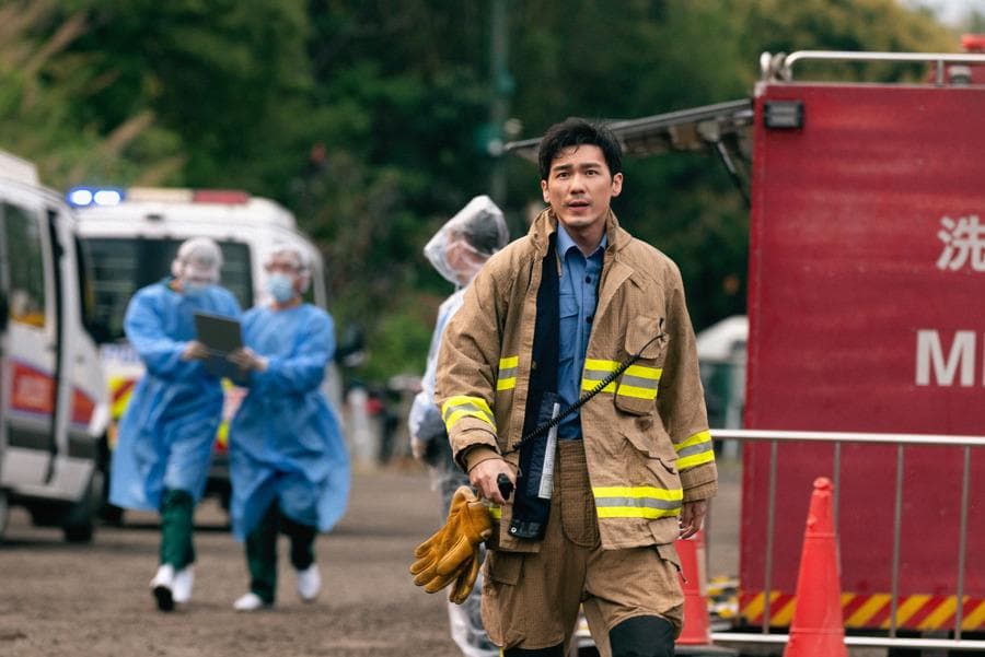 2024开年力作：刘德华主演《焚城》引爆票房口碑