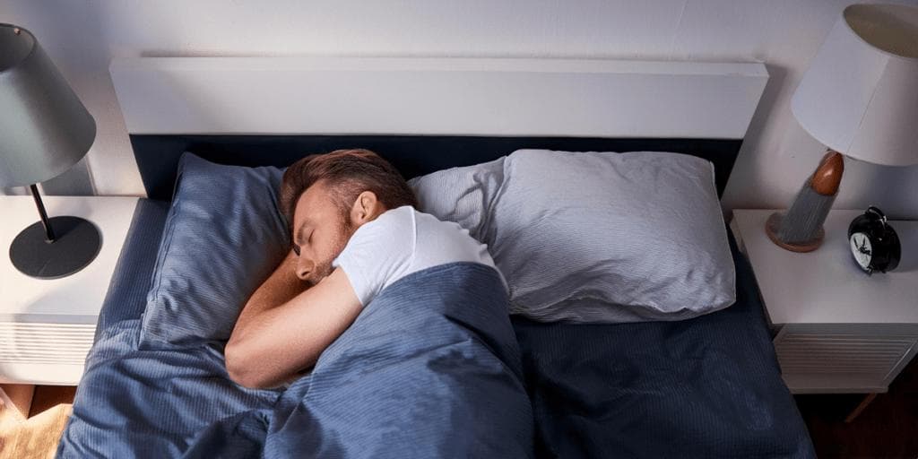 睡覺抖動頻繁正常嗎？出現5症狀要注意！