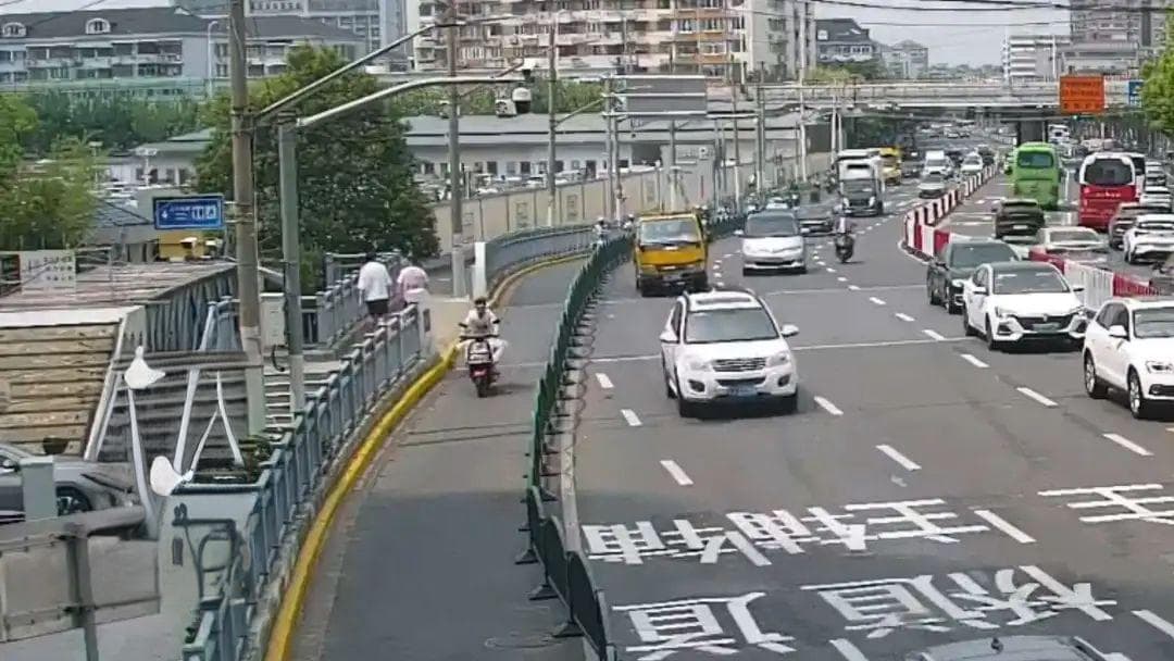 老人走丢？ TA们“飞”着找！