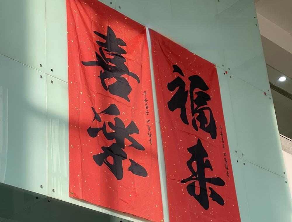 抽象文学爆火的背后，年轻人在表达什么