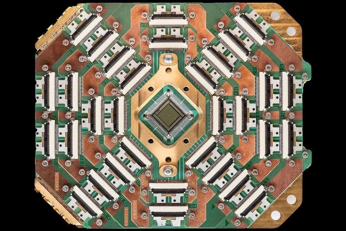 国际量子科技前沿｜扰动量子世界的“泡泡”：在量子退火机上探索虚假真空衰变