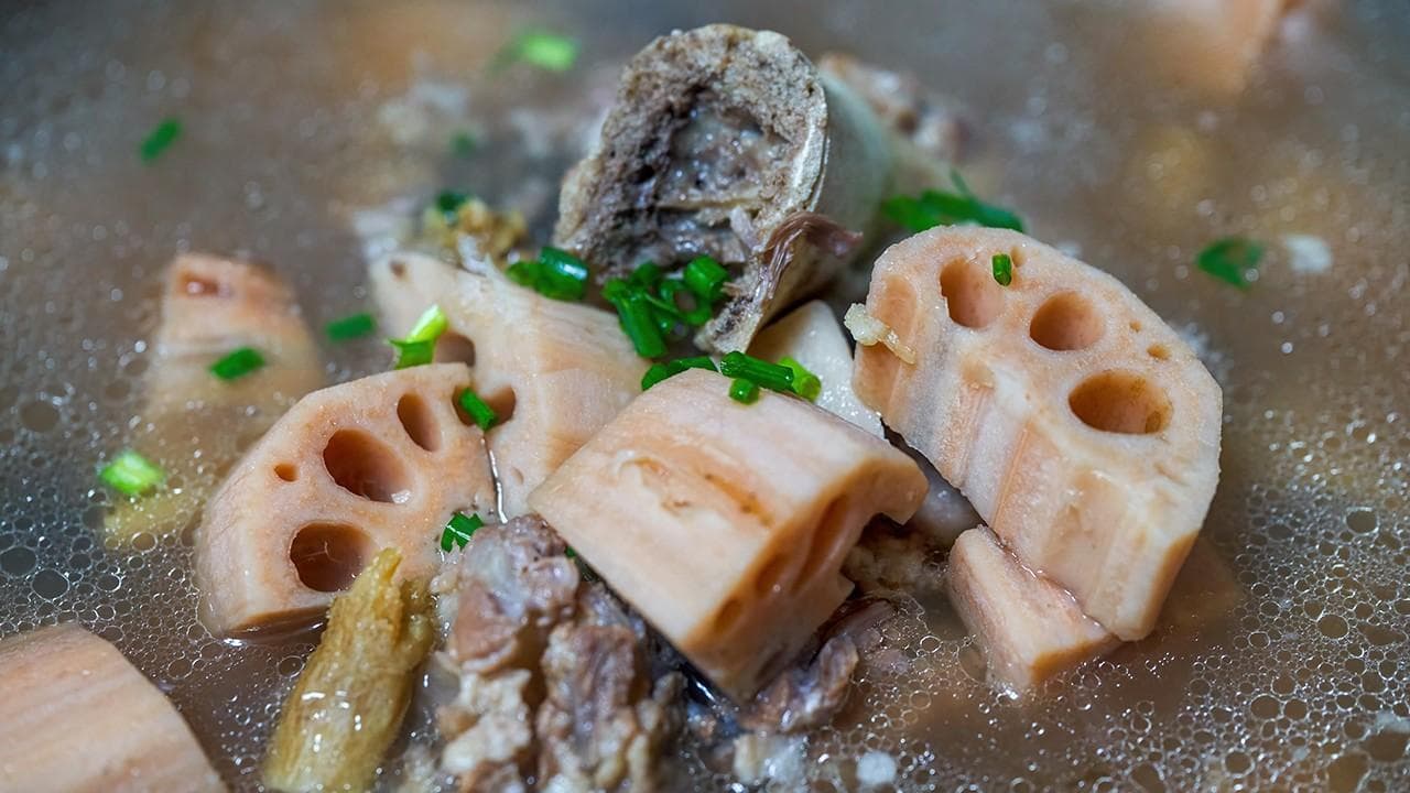 莲藕发黑是怎么回事 莲藕中间变黑了能吃吗