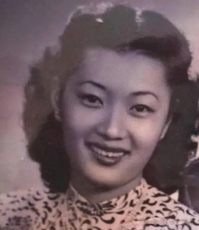 民国奇女子宋霭龄，她与孔祥熙的四个孩子，有什么样的结局