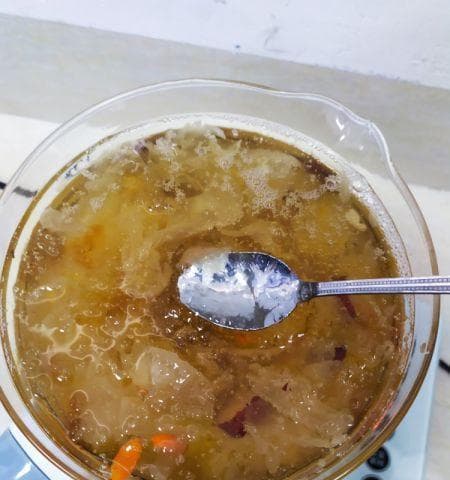 健康美味，桃胶银耳雪燕羹的制作方法（营养丰富、清凉解暑、一次学会、家庭好味道）