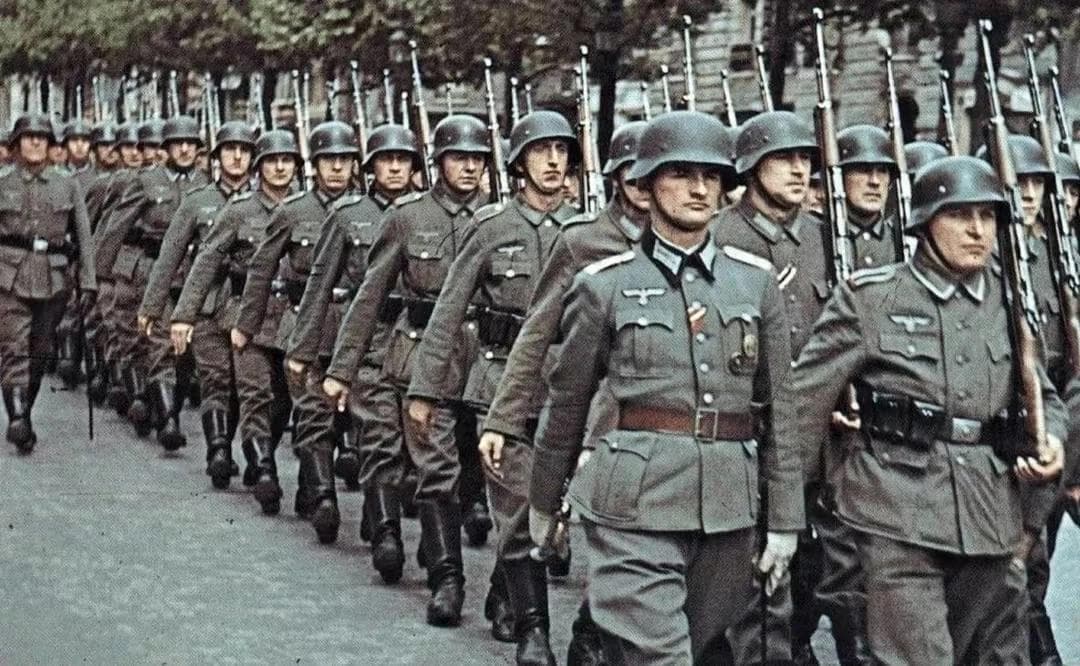 二战德军15件单兵装备，这身行头，不愧是当时最强！