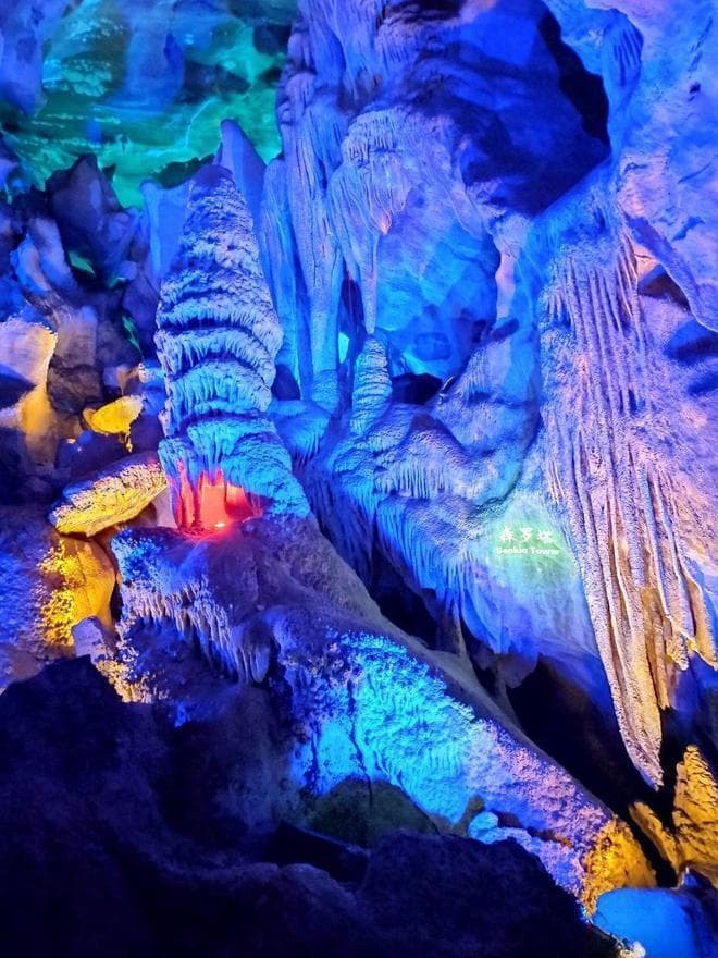 探寻崆山白云洞：隐藏在地下的奇妙世界