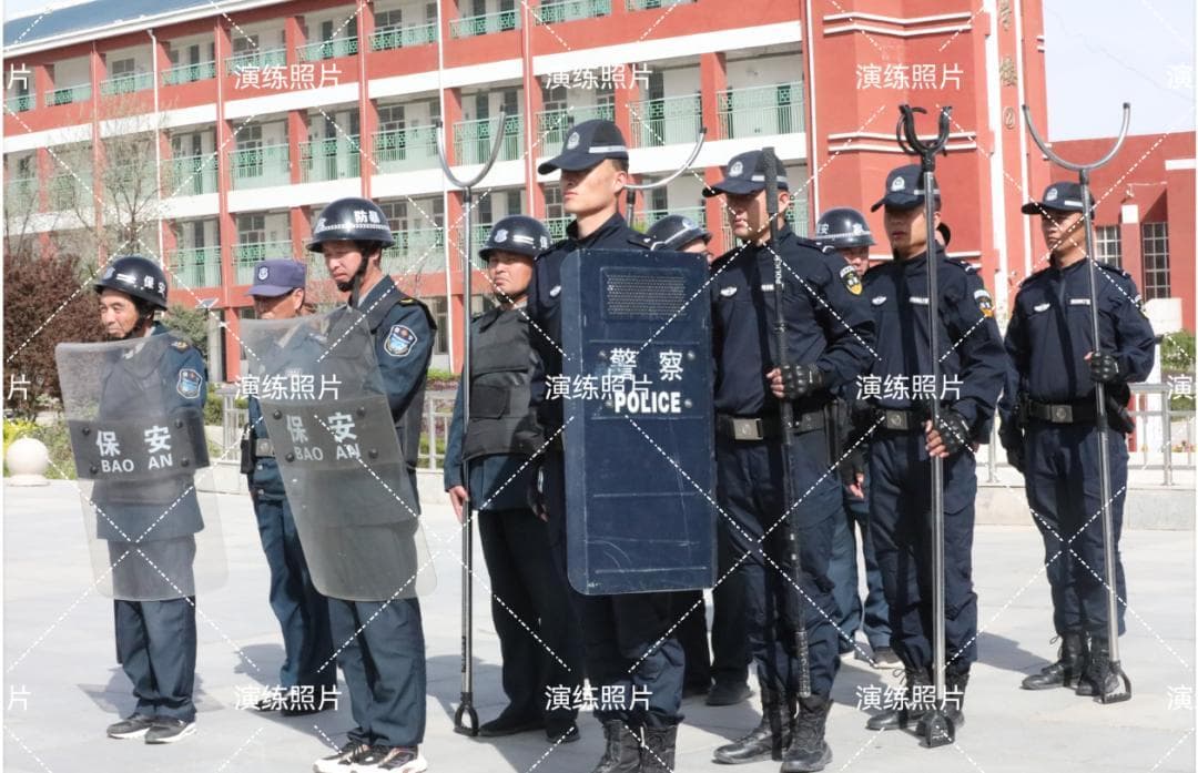 特警进校园丨共筑反恐防线 守护校园安全