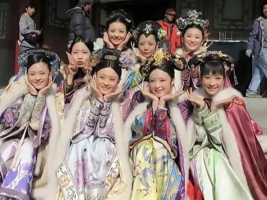 甄嬛再聚首：32位主成澳门重逢，经典重现引争议