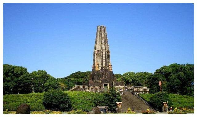 日本八纮一宇塔，压着238块来自中国的地标石头，到底是何意思？