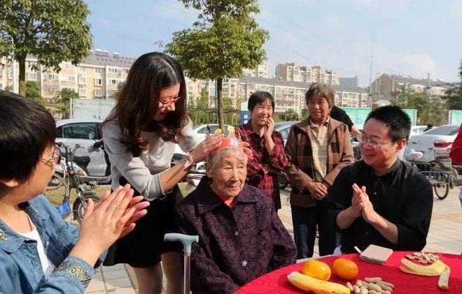 这才是中国老年人当前最真实、最迫切的养老服务需求