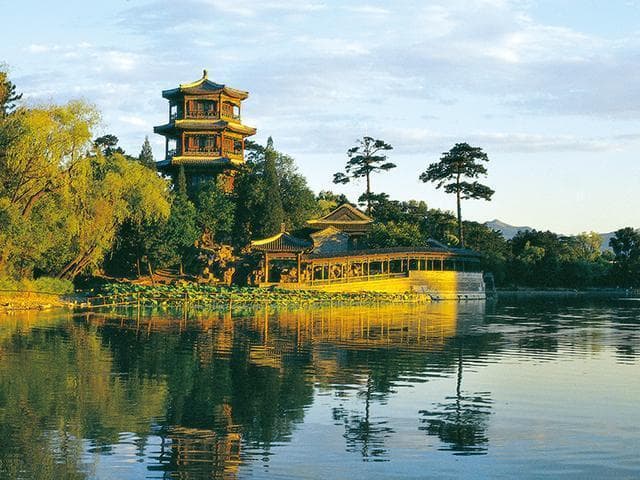 承德一日游攻略：必打卡景点与地道美食全览