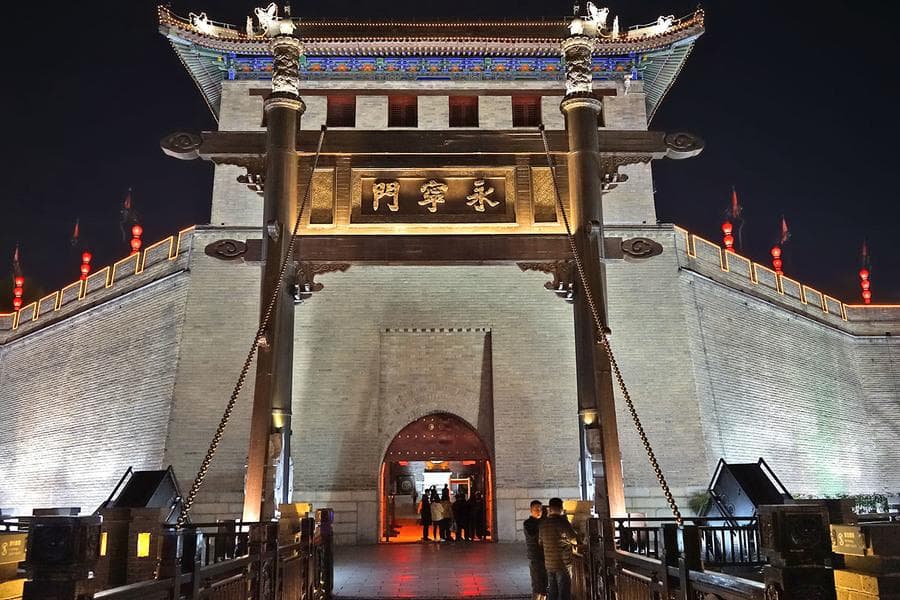 西安城墙永宁门：历史与现代的交汇点