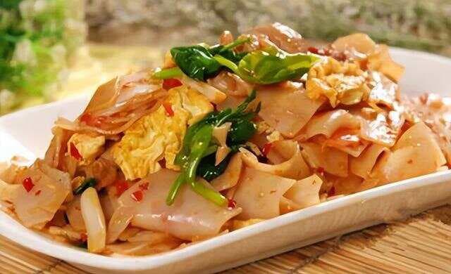 中国烹饪协会发布的“云南十大经典名菜”，看看你吃过几种？