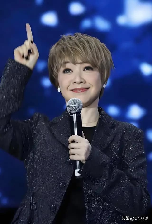 陈慧娴：从千千阙歌与课桌歌词本，她教会三代人如何优雅地怀念
