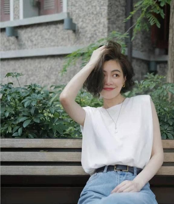蓝色牛仔裤的9种时尚搭配，总有一款适合你