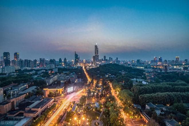 南京楼市全军覆没，南京楼市奥体房价从46000元跌至44000元