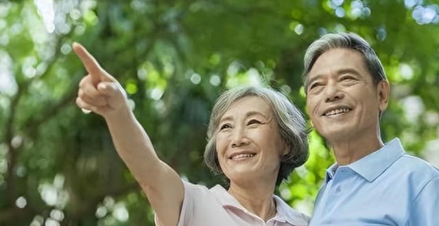 中日印人均寿命对比：印度68岁，日本84岁，中国会比日本高吗？