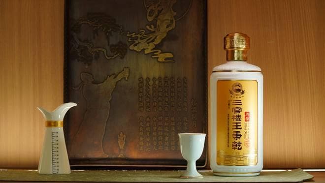 白酒“保质期”之谜：家中存放 10 年的白酒真的能畅饮吗？