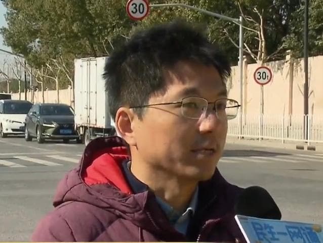 上海一别墅区独占10个足球场大的公共绿地？来龙去脉搞清楚了