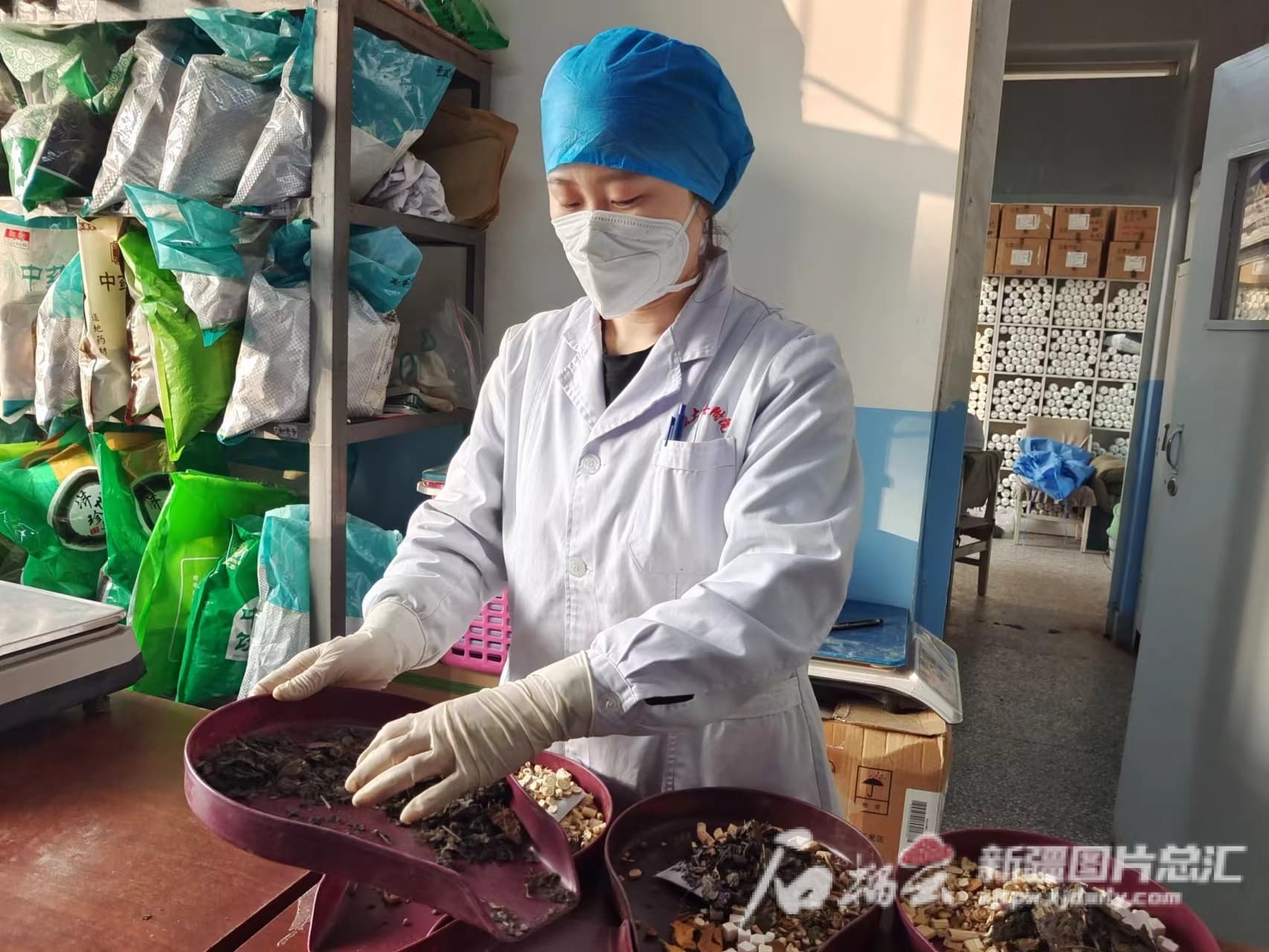 专家：中医药在新冠的预防、治疗和善后调理有疗效优势