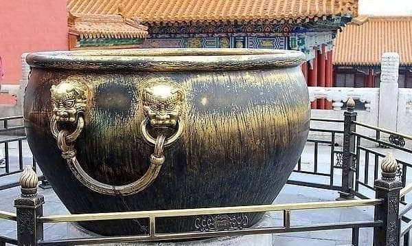 故宫大水缸为何六百年不结冰？揭秘古代防火智慧
