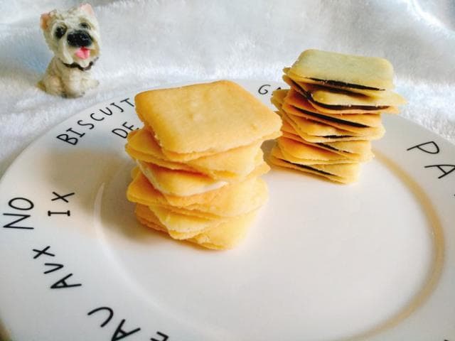 北海道白巧克力夹心薄饼（白色恋人）的烹饪做法，大厨教你详细做法