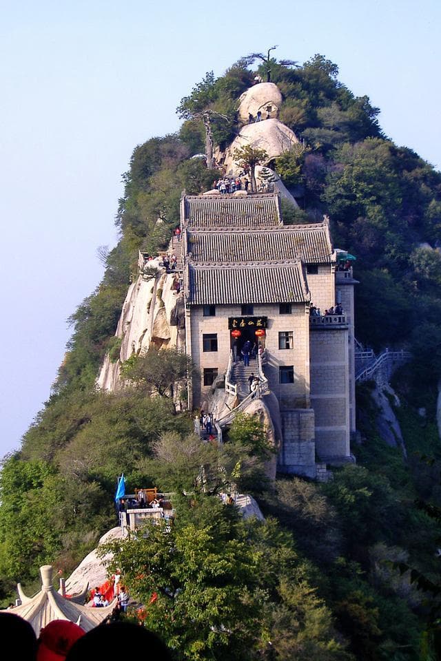 伏牛山主峰老君山：春赏花夏避暑，四季皆宜游