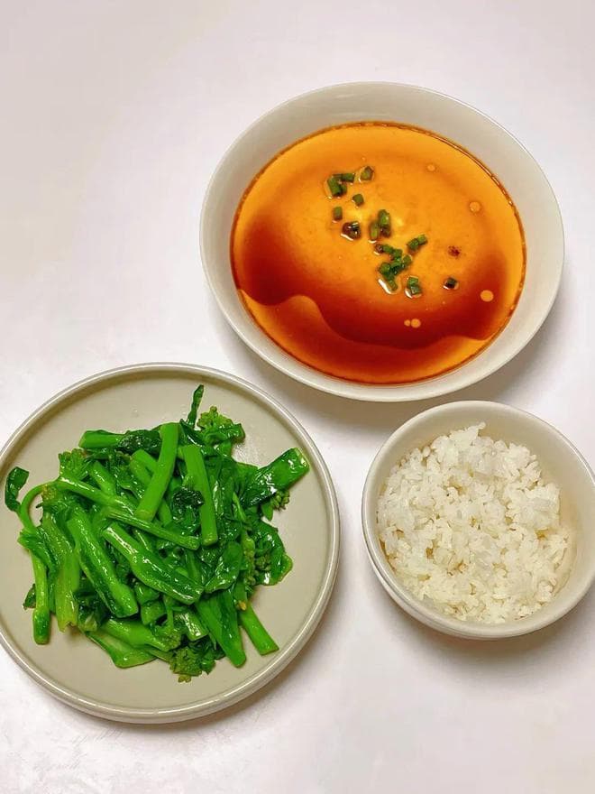 不折腾也能好吃的极简晚餐，清淡饮食不将就