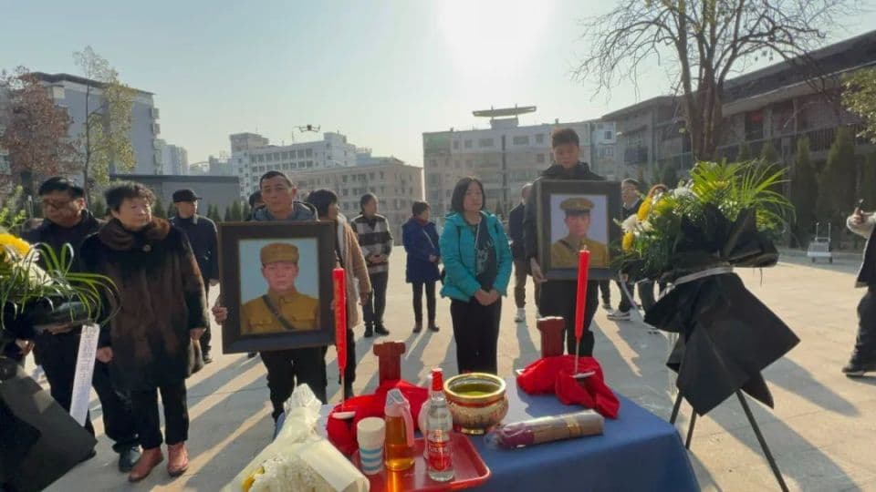 在衡阳死战到底的两位营长，终于被后人找到当年的战场，和历史的真相
