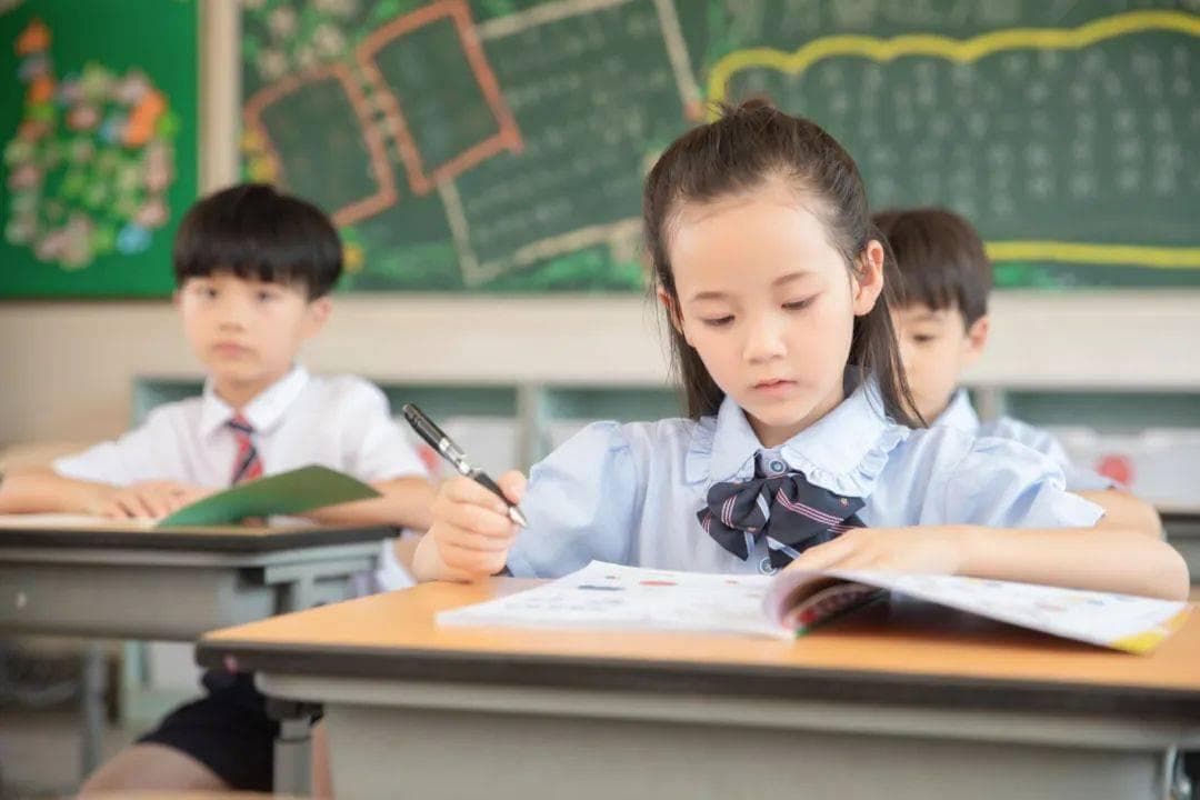 【幼小衔接】幼儿园大班幼小衔接指导手册，转给家长！