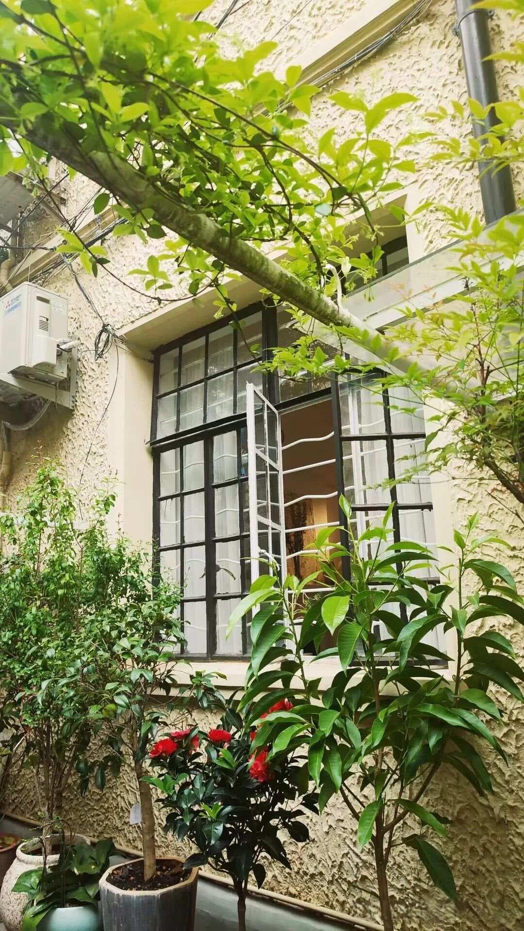 如何在庭审中进行质证