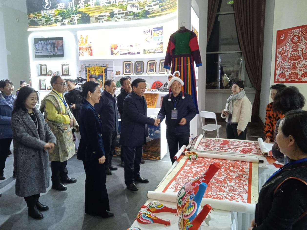 凤翔特色企业闪耀“全国乡村文化艺术展演季”