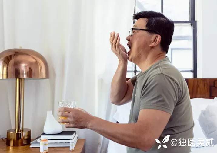 帕金森病患者“美多芭”吃了三年，那么药物剂量调整周期是多久？
