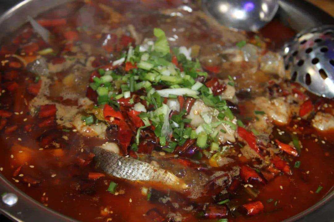 重庆名菜太安鱼，分享详细做法配方，鱼肉鲜美、汤汁香辣