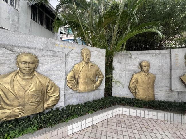 母校师生缅怀黄旭华院士 国之脊梁精神永存