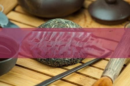 探究普洱茶中白色漂浮物的成因与安全性解析
