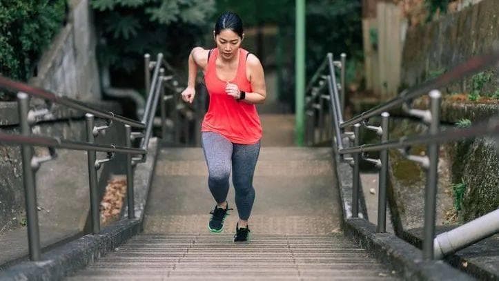 爬楼梯训练：融合有氧与重量，只有步步为营，成功无捷径可走