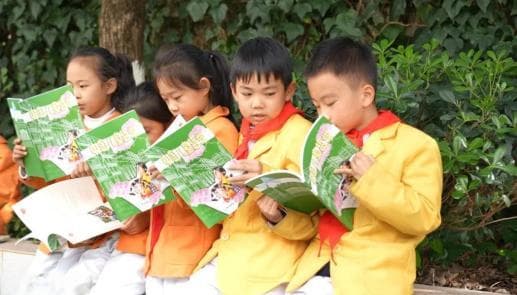 南站小学儿童哲学社：思维之树茁壮成长