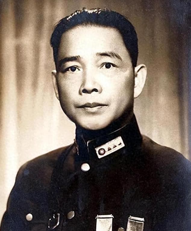 头号汉奸汪精卫：从孙中山的接班人到卖国贼，死后被老蒋掘坟鞭尸