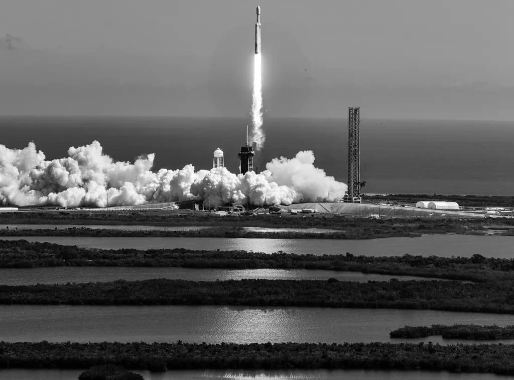 历史性探索！“欧罗巴”升空，将研究木星卫星是否适合居住