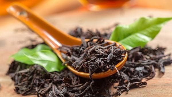 金银花菊花茶：清热明目效果好，这三类人不宜饮用