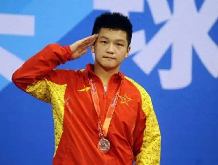 中国体育圈，军衔“大的吓人”的这6位运动员，看看你认识几位？