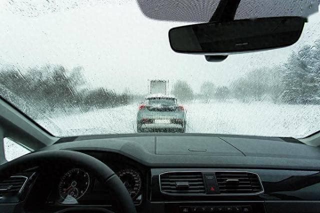 寒潮雨雪来袭，新能源车主春运返乡安全出行全攻略！