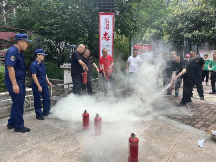 消防多管齐下 筑牢夏季安全屏障