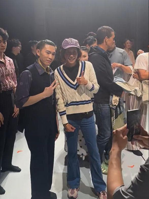 54岁莫文蔚与63岁叶倩文：两种优雅，同样动人