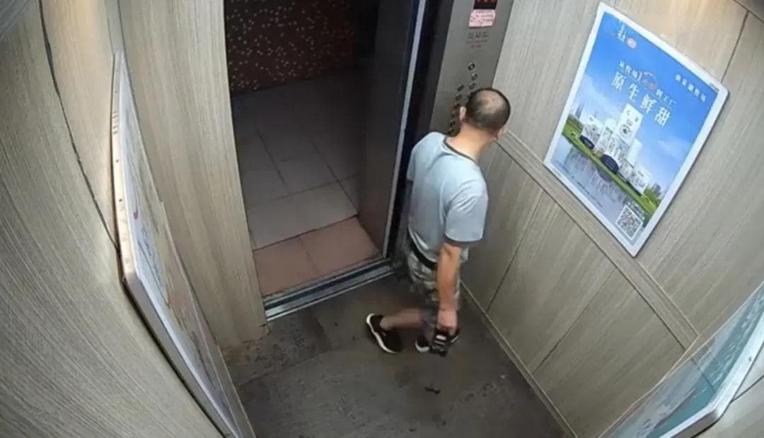 短短3秒，电梯内瞬间爆燃！法院判了
